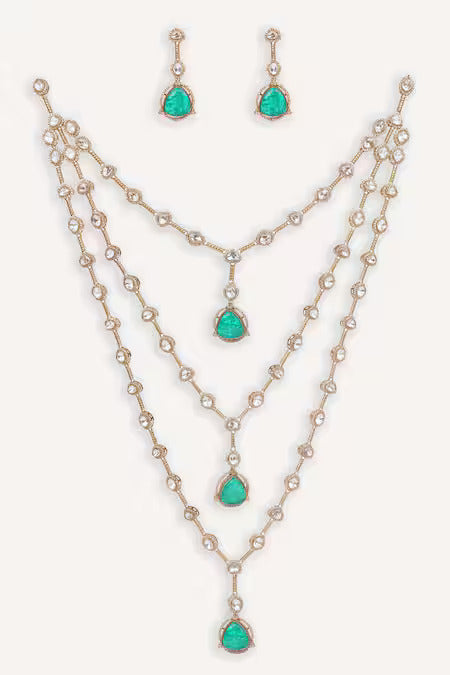 The Inaya Emerald Polki Set