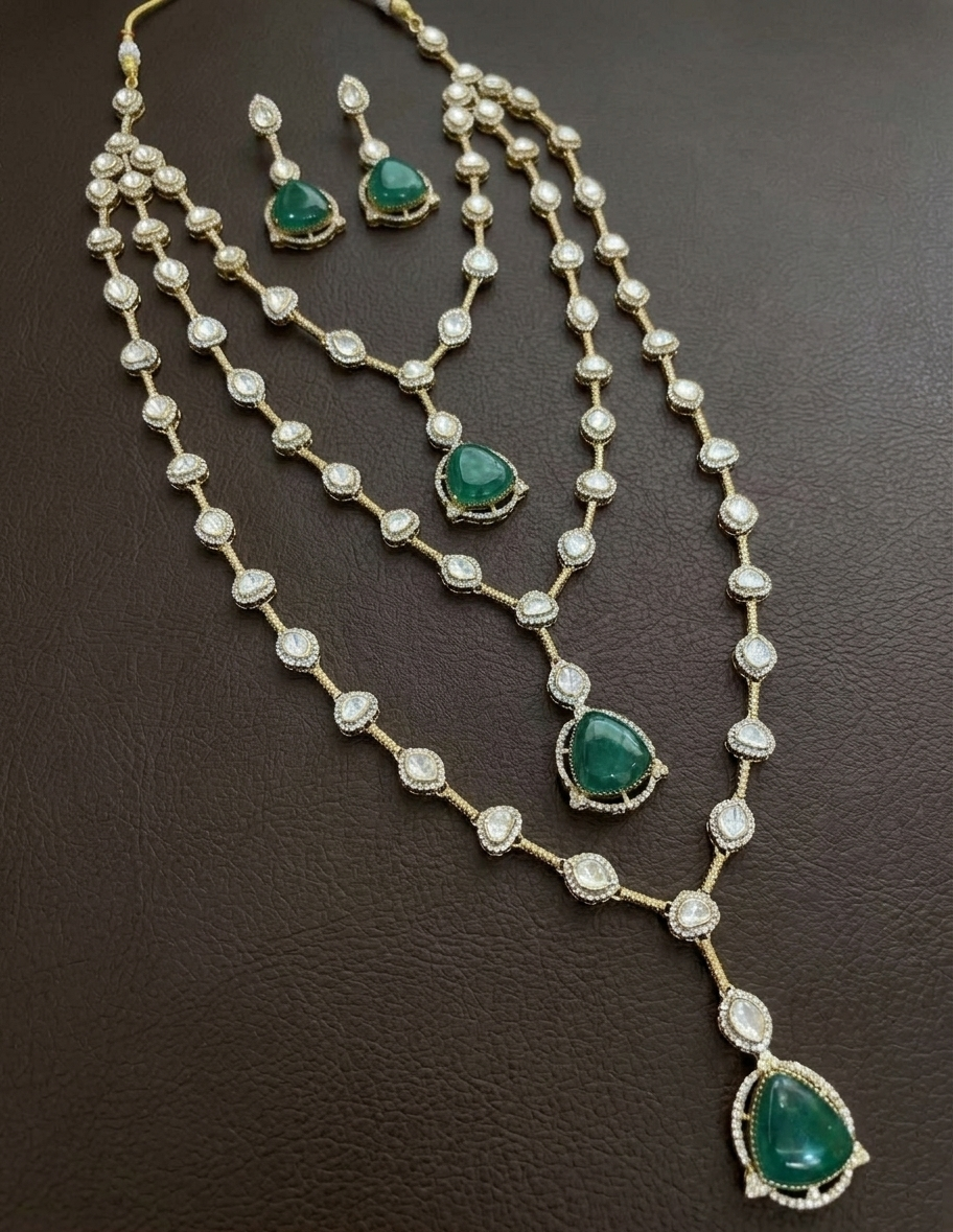 The Inaya Emerald Polki Set